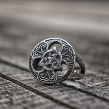 Load image into Gallery viewer, Celtics Trinity Knot Ring
