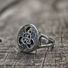 Load image into Gallery viewer, Celtics Trinity Knot Ring
