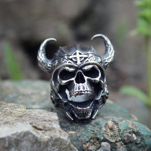 Load image into Gallery viewer, Viking Warrior Of Death Skull Ring
