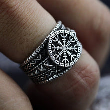 Load image into Gallery viewer, Odin Helm of Awe Norse Ring
