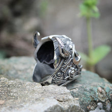 Load image into Gallery viewer, Viking Warrior Of Death Skull Ring
