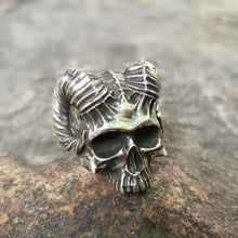 Load image into Gallery viewer, Horned Devil Skull Ring
